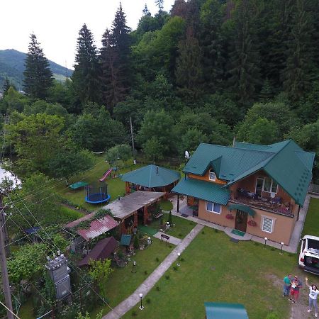 Садиба У Брусків Mizhhirya  Esterno foto