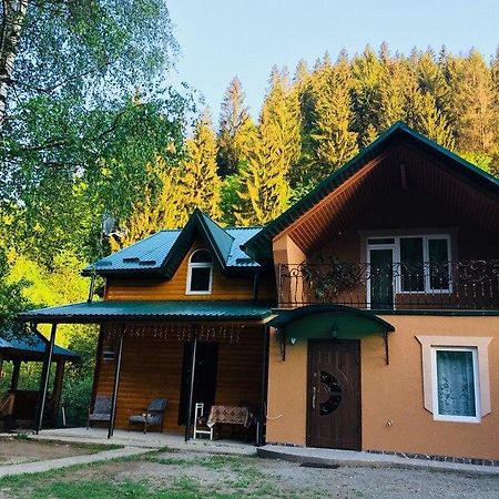 Садиба У Брусків Mizhhirya  Esterno foto