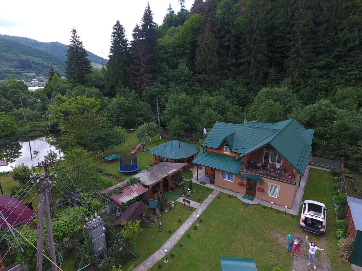 Садиба У Брусків Mizhhirya  Esterno foto